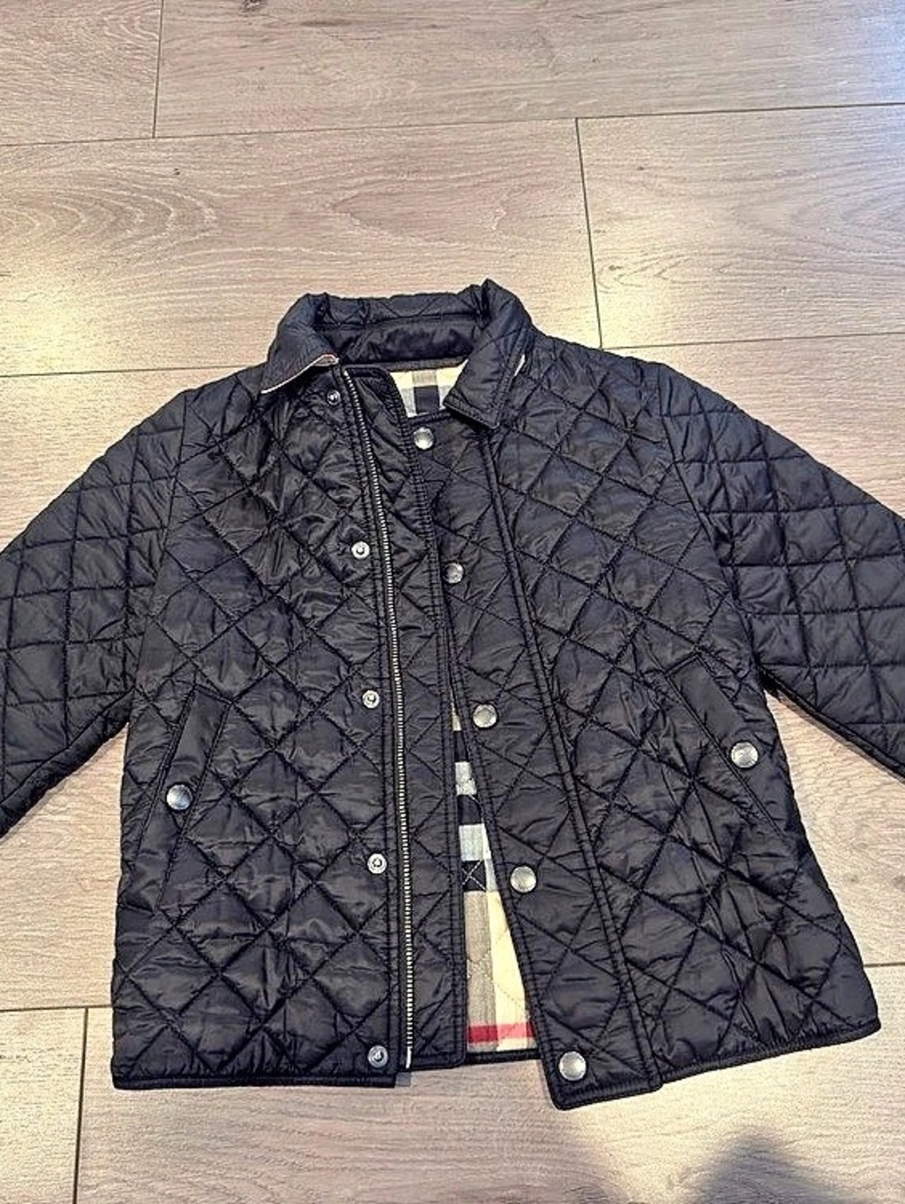 Burberry Childrens Diamond Quilted Jacket Quilted Plaid-Lined Jacket in Black